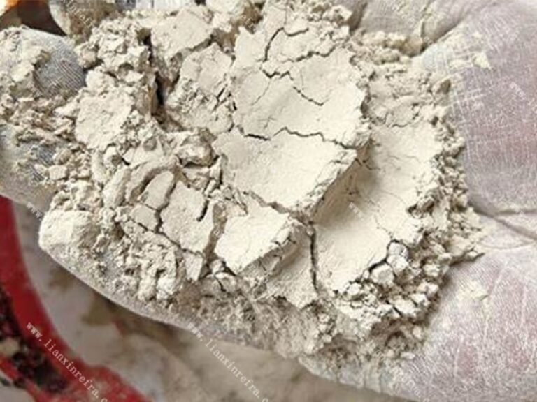 Aluminate refractory cement